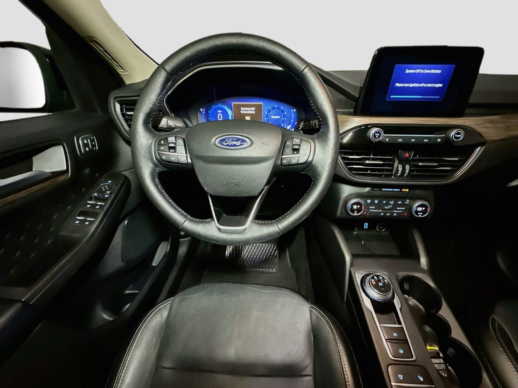 Certified 2020 Ford Escape Titanium w/ Titanium Premium Package 2.0 AWD/4WD image 33