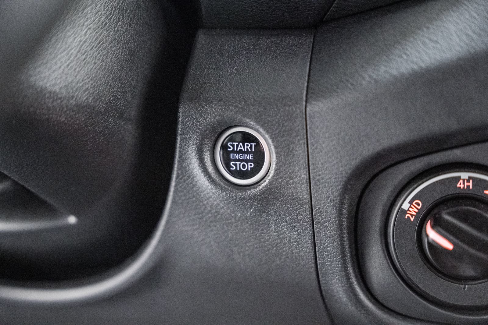 Used 2023 Nissan Frontier PRO-4X w/ Pro Convenience Package AWD/4WD image 33