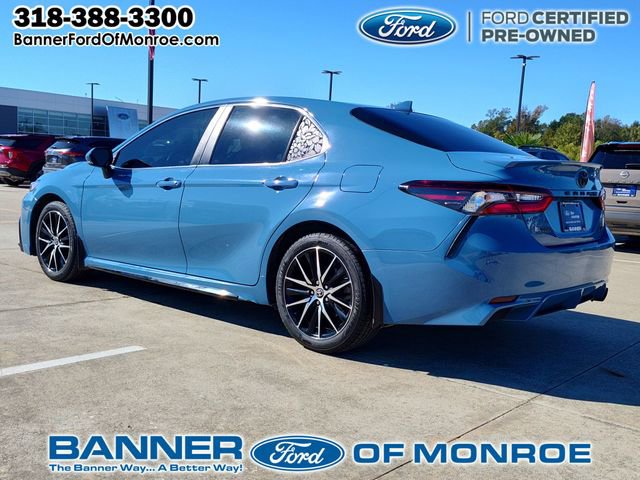 Used 2024 Toyota Camry SE image 4