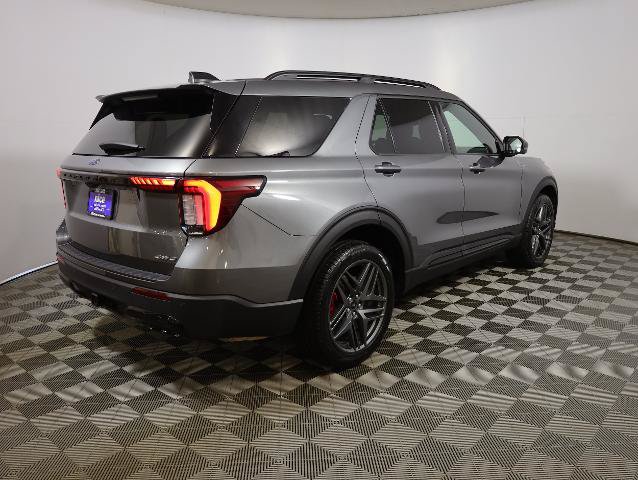 Certified 2025 Ford Explorer ST-Line w/ Premium Package AWD/4WD image 5
