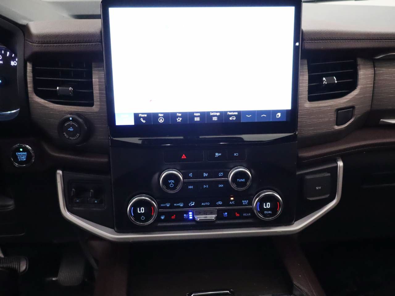 Certified 2022 Ford Expedition Limited AWD/4WD image 10