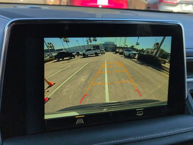 Used 2023 Chevrolet Suburban Premier image 20