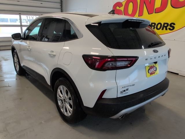 Certified 2024 Ford Escape Active image 3