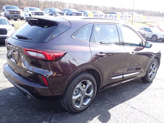 Certified 2023 Ford Escape ST-Line w/ Tech Pack #1 image 4