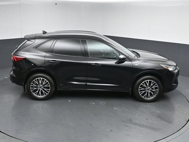 Certified 2024 Ford Escape ST-Line Select w/ Class II Trailer Tow Package AWD/4WD image 45