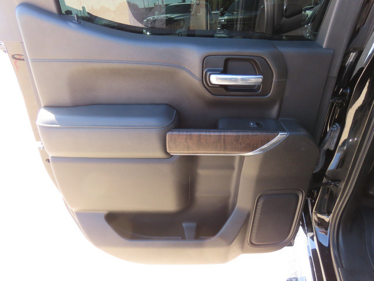 Used 2021 GMC Sierra 1500 Denali w/ Driver Alert Package II AWD/4WD image 19