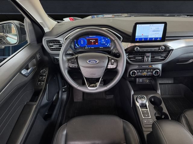Certified 2022 Ford Escape Titanium AWD/4WD image 12