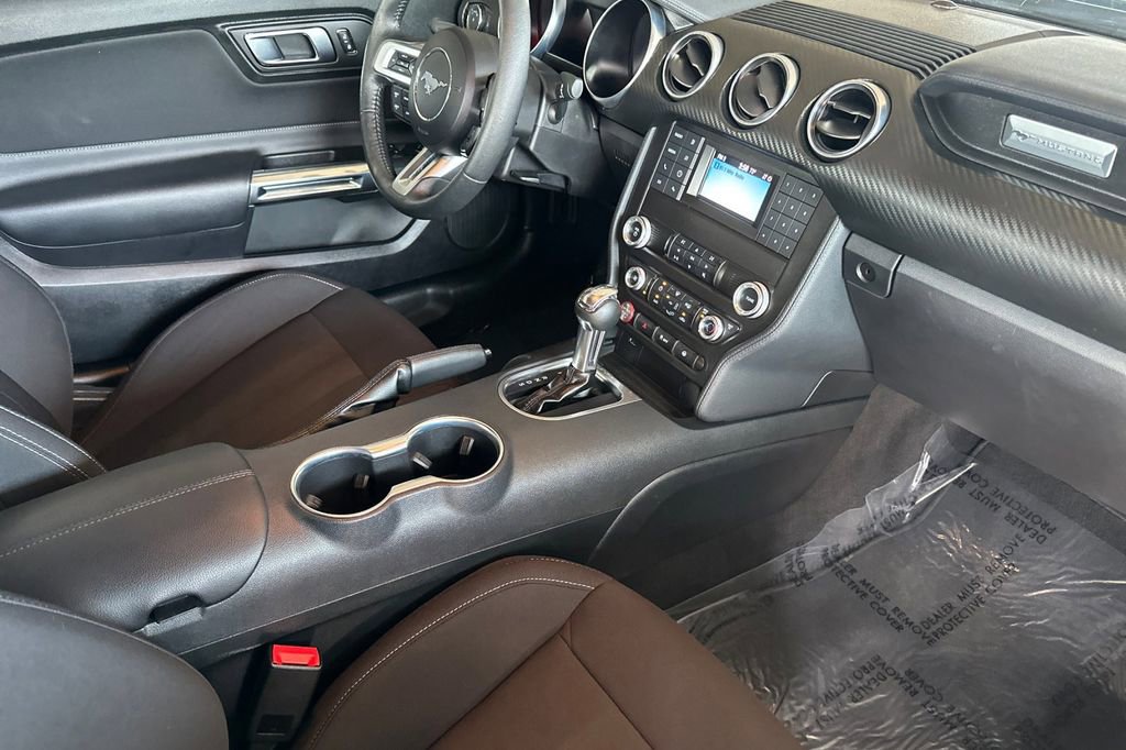 Certified 2022 Ford Mustang Coupe RWD image 16