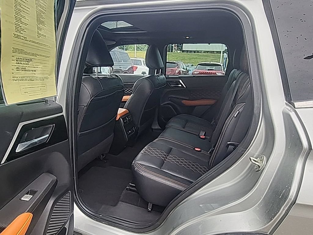 Used 2022 Mitsubishi Outlander SEL AWD/4WD image 10