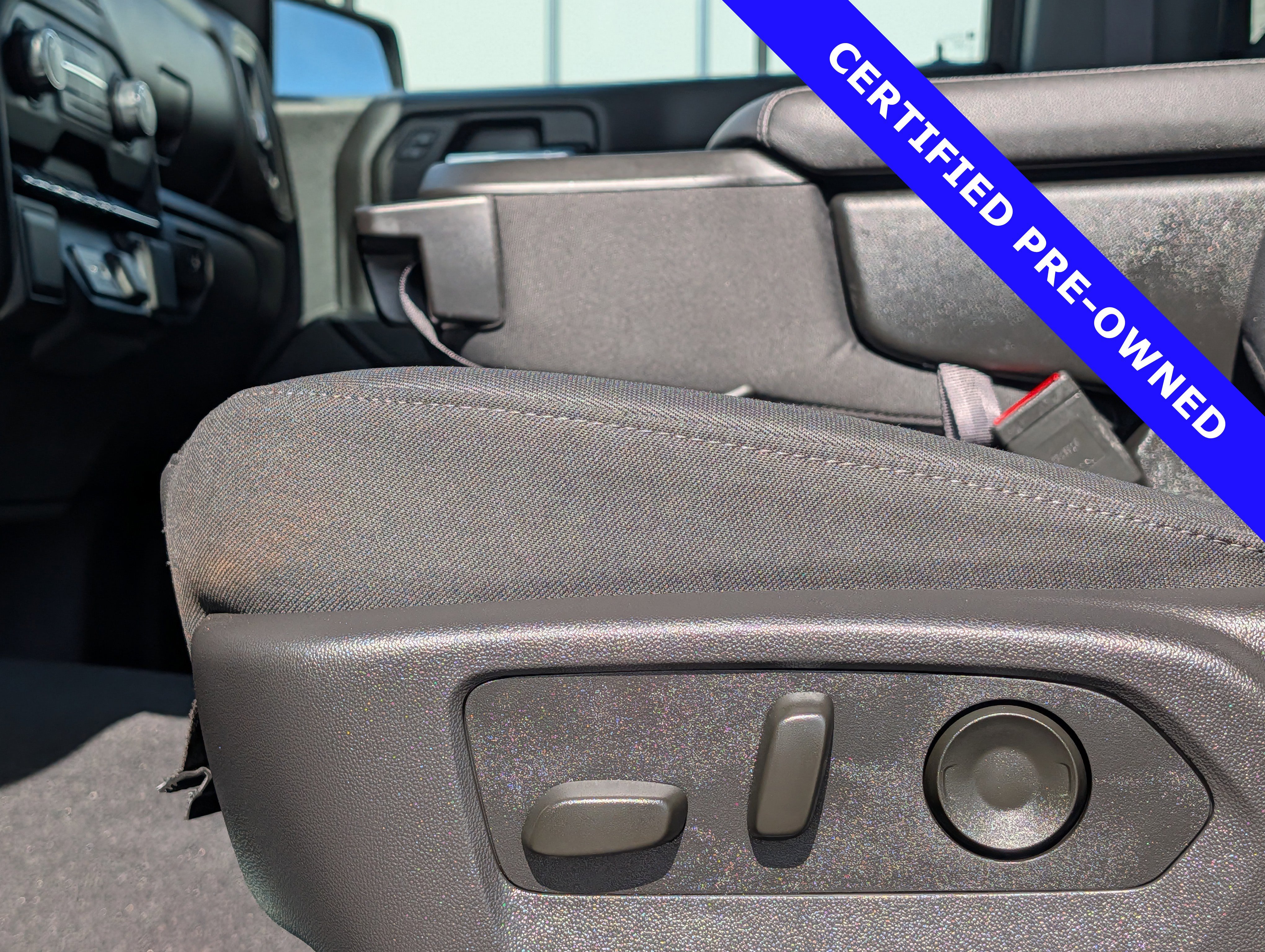 Used 2025 Chevrolet Silverado 1500 Custom AWD/4WD image 23