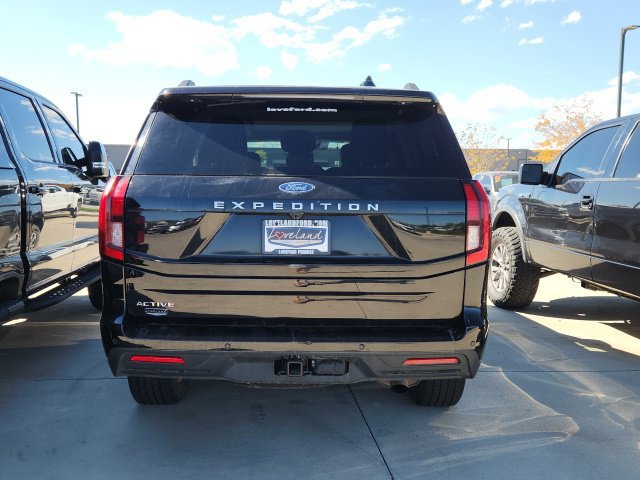 Certified 2025 Ford Expedition Active AWD/4WD image 2