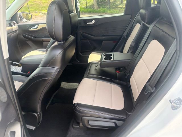 Certified 2022 Ford Escape Titanium w/ Titanium Elite Package AWD/4WD image 26