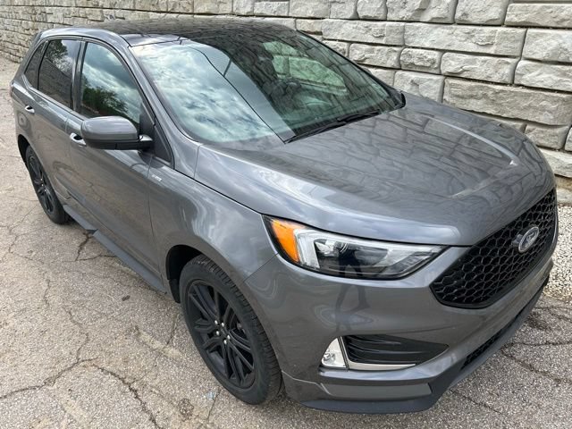 Certified 2024 Ford Edge ST-Line AWD/4WD image 7