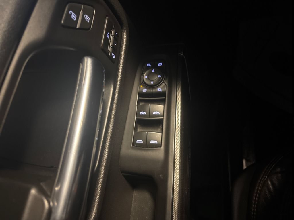 Used 2020 GMC Sierra 1500 AT4 w/ AT4 Premium Package AWD/4WD image 36
