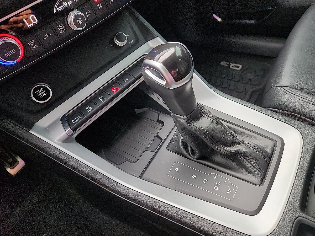 Used 2021 Audi Q3 2.0T Premium Plus AWD/4WD image 12