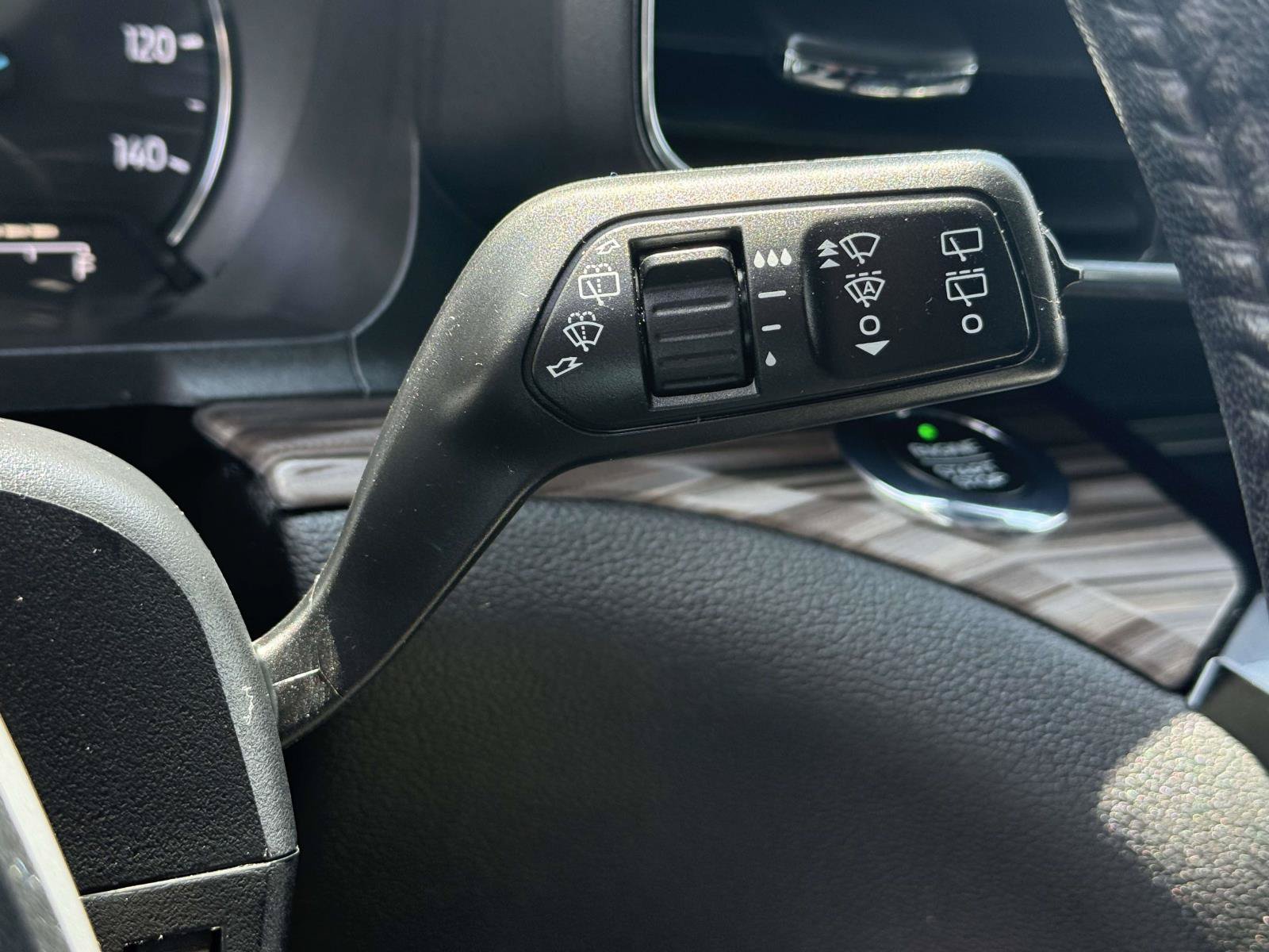 Certified 2021 Ford Explorer Limited AWD/4WD image 20