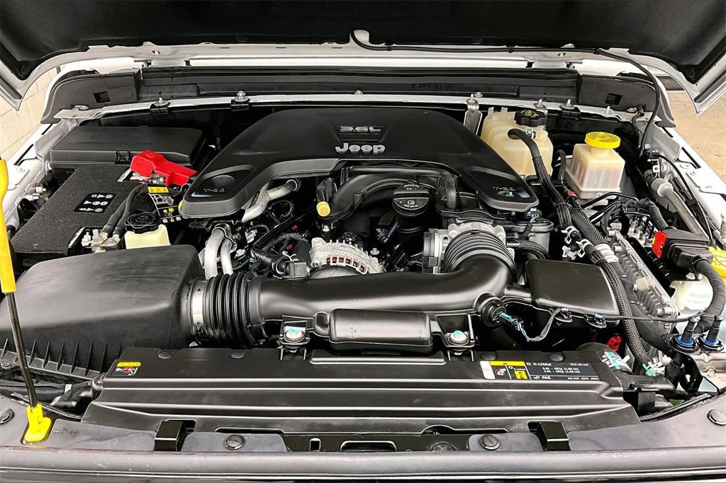 Used 2021 Jeep Gladiator Rubicon w/ Cold Weather Group image 12