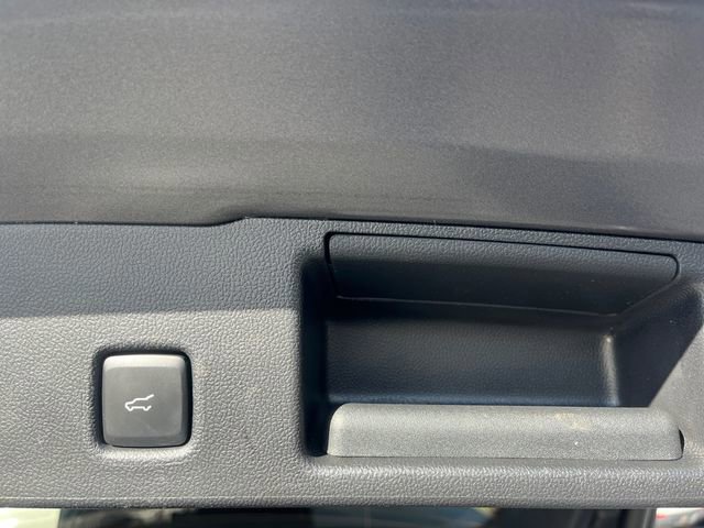 Certified 2022 Ford Escape Titanium image 22