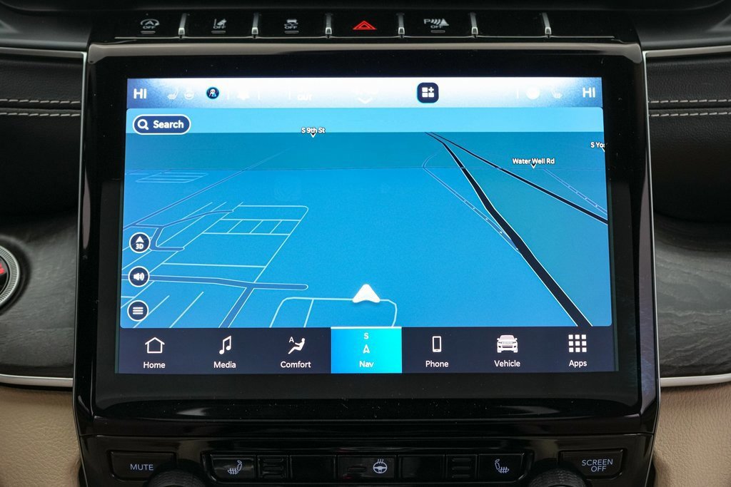 Used 2021 Jeep Grand Cherokee L Limited w/ Trailer Tow Group (B) image 17