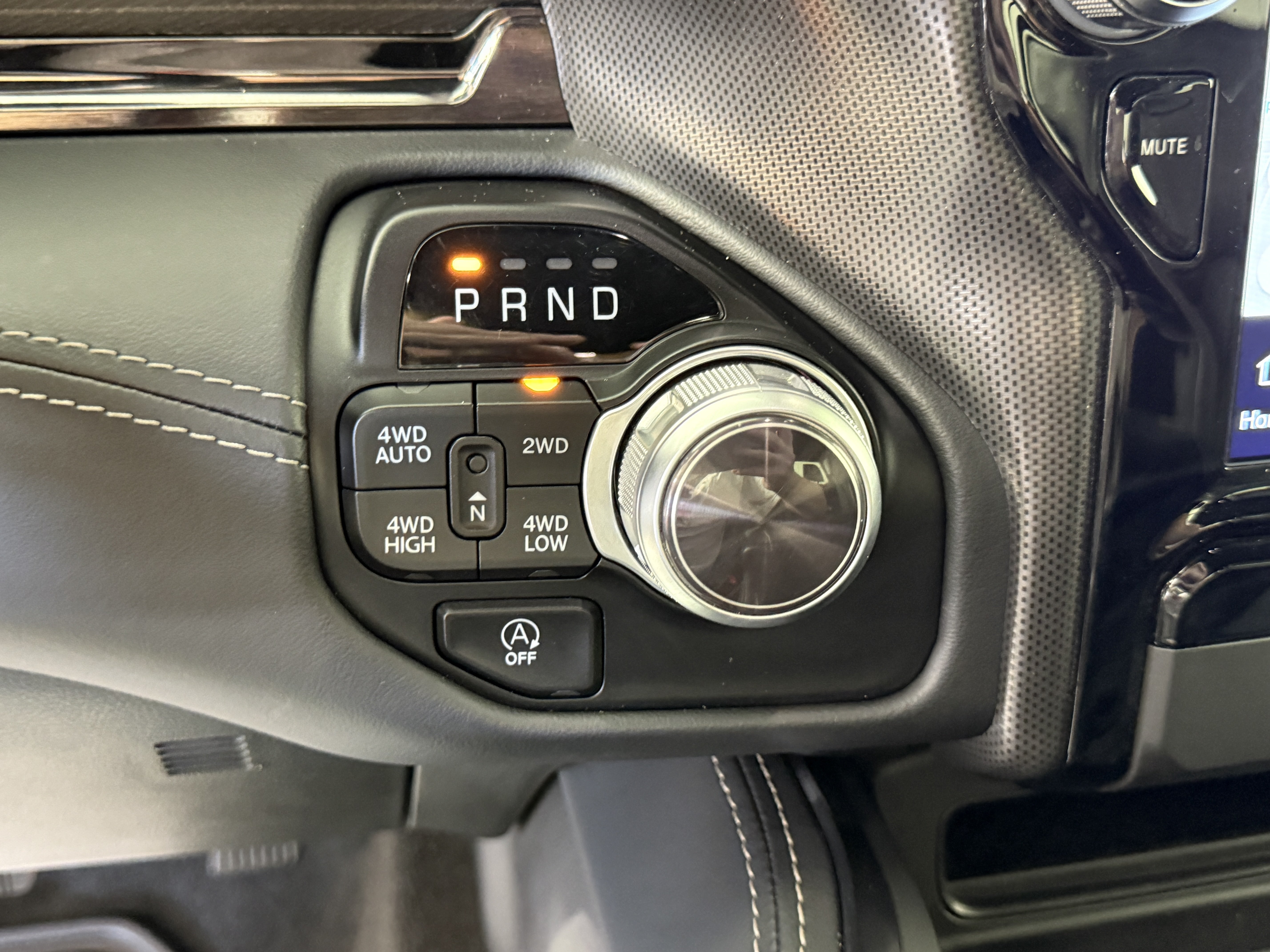 Used 2022 RAM 1500 Limited AWD/4WD image 22