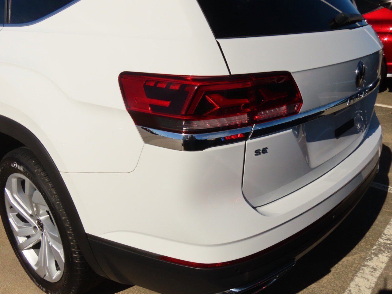 Used 2023 Volkswagen Atlas SE image 17