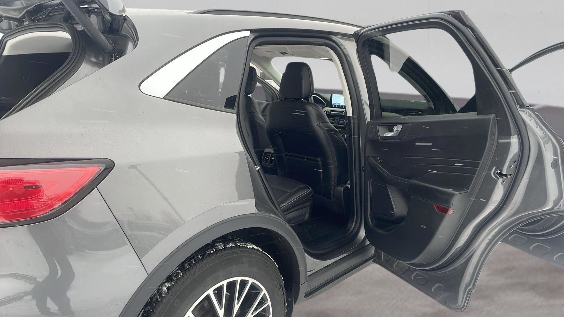 Certified 2022 Ford Escape SEL w/ Technology Package image 17