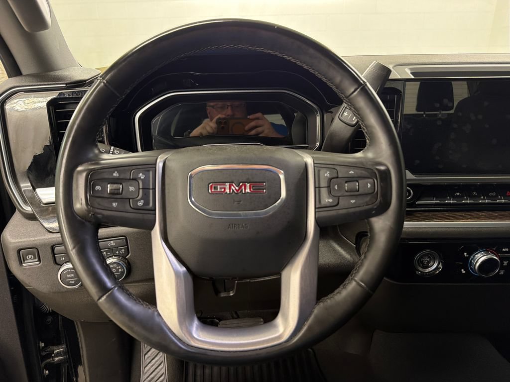 Used 2023 GMC Sierra 1500 Elevation AWD/4WD image 18