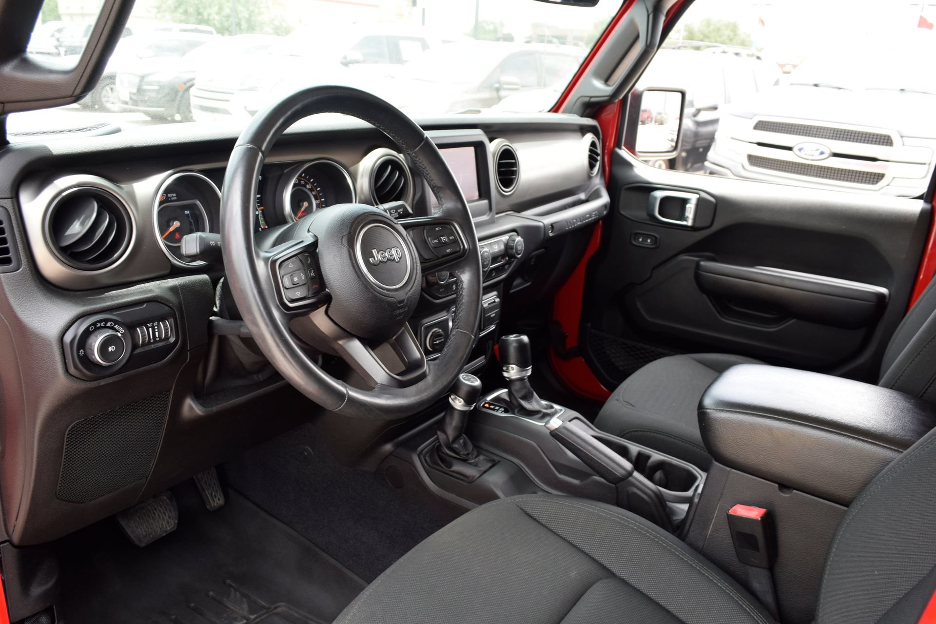 Used 2018 Jeep Wrangler Unlimited Sport S AWD/4WD image 15