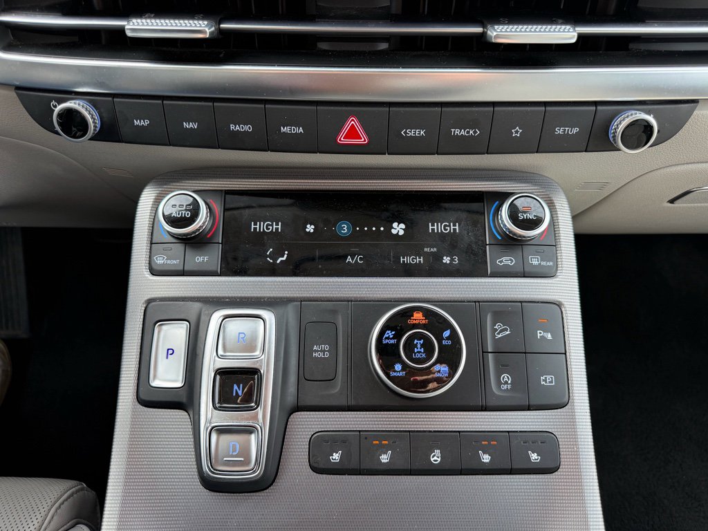 Used 2024 Hyundai Palisade Calligraphy image 28