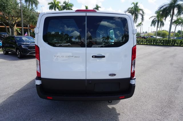 Certified 2025 Ford Transit 250 Low Roof w/ Exterior Upgrade Package RWD image 32