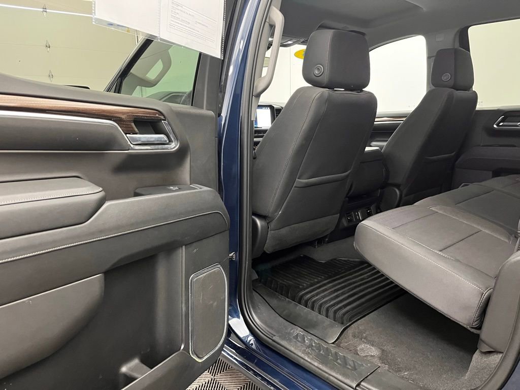 Used 2023 Chevrolet Silverado 1500 LT AWD/4WD image 29