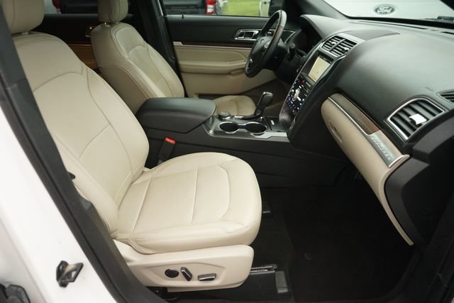 Certified 2018 Ford Explorer Limited AWD/4WD image 20