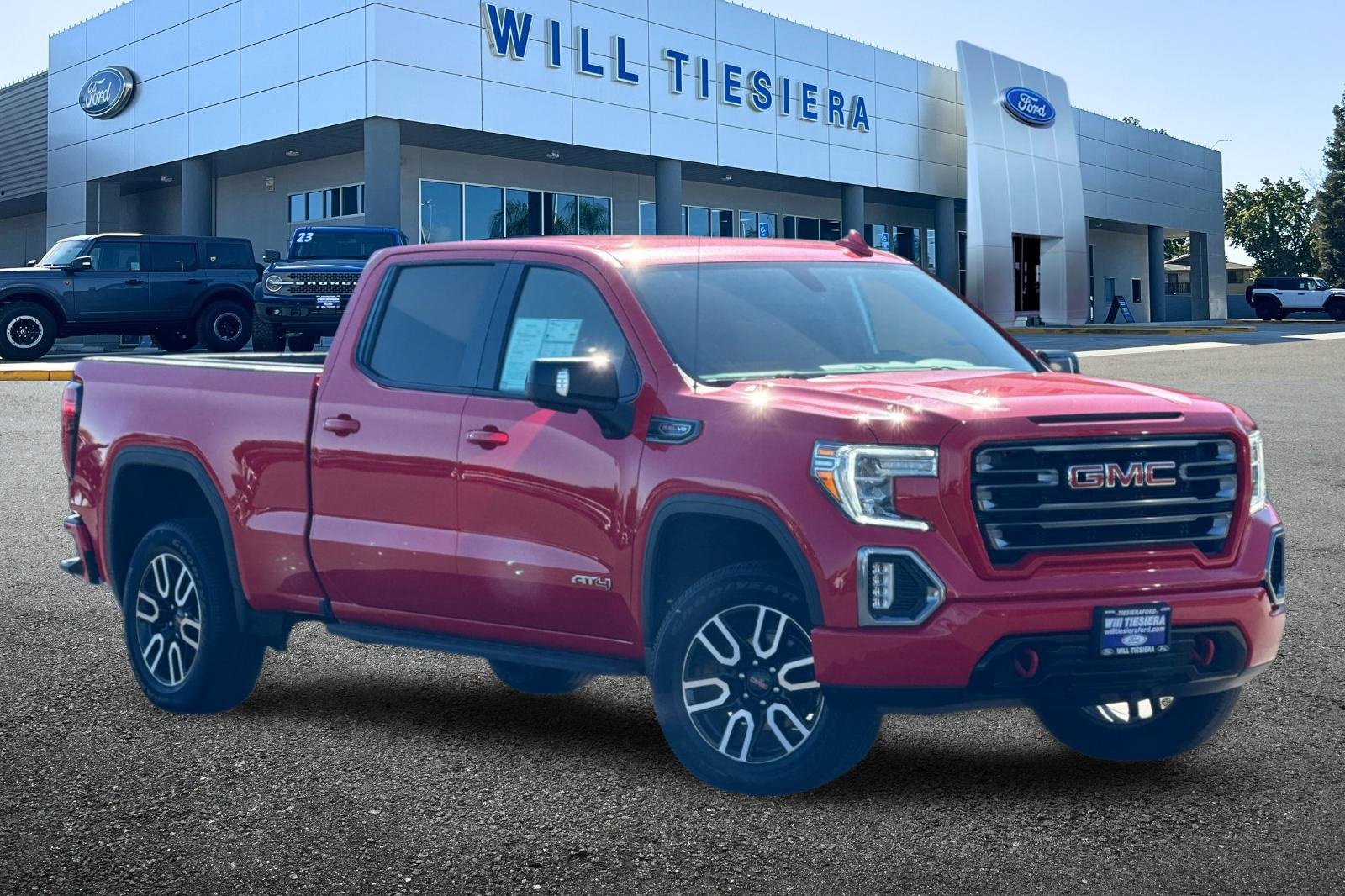 Used 2021 GMC Sierra 1500 AT4 w/ Off-Road Performance Package image 2
