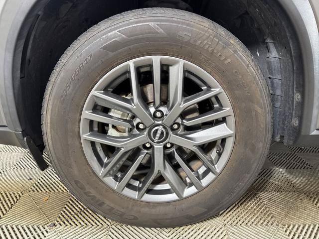 Used 2024 Nissan Rogue S FWD image 13