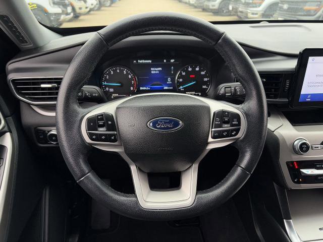 Certified 2022 Ford Explorer XLT w/ Equipment Group 202A image 14