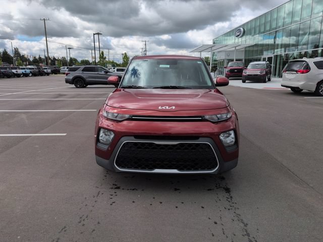 Used 2022 Kia Soul LX FWD image 2