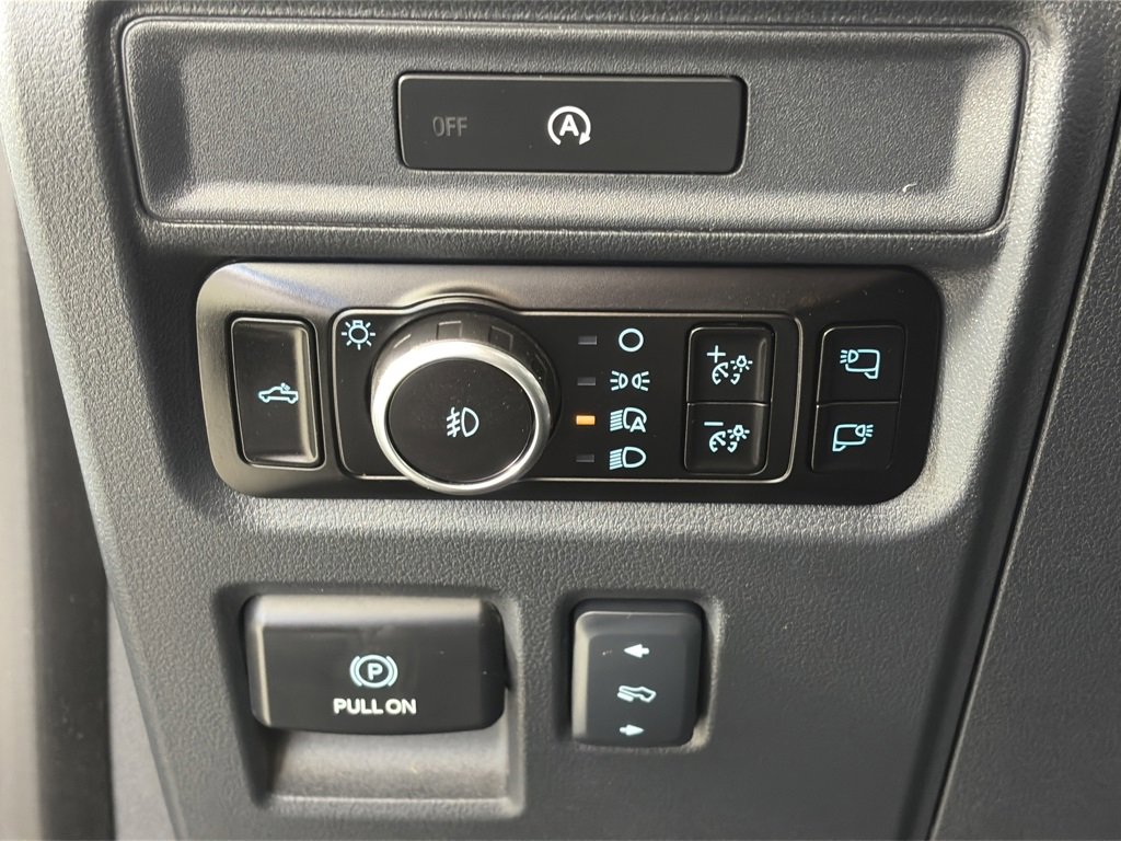 Certified 2025 Ford F150 Lariat w/ FX4 Off-Road Package image 25