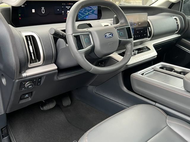 Certified 2025 Ford Expedition Max Active AWD/4WD image 24