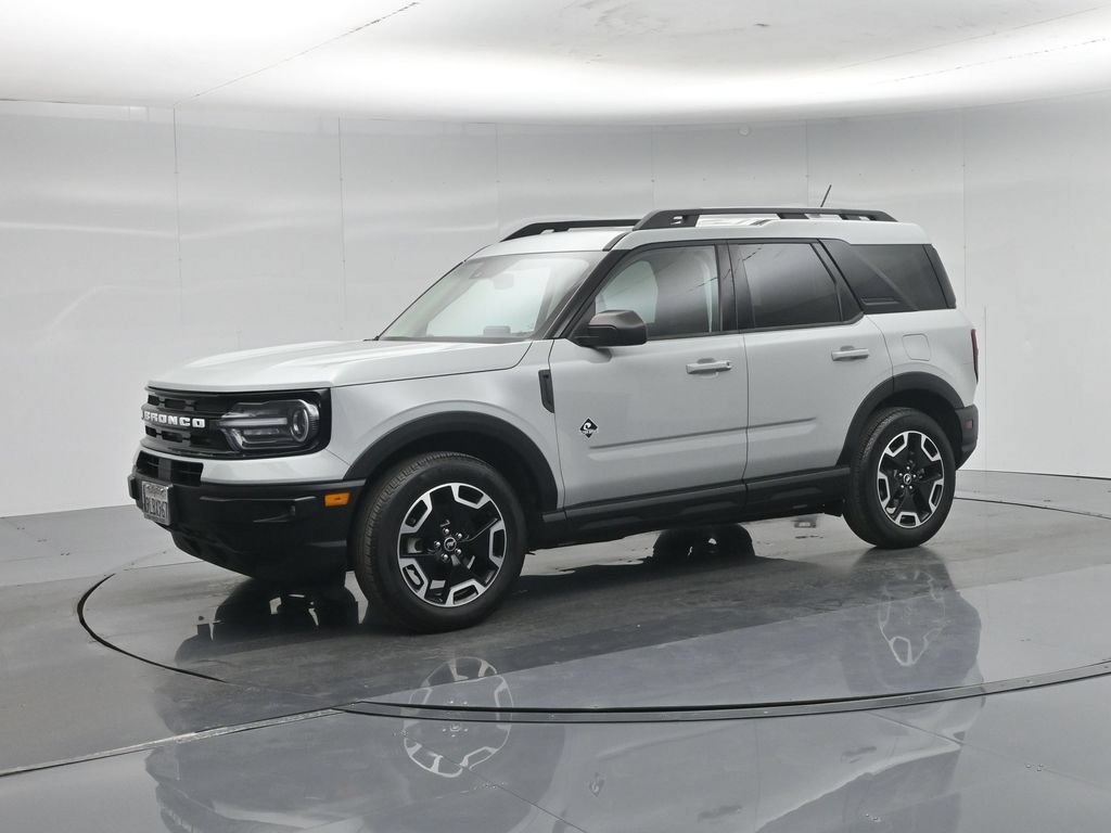 Certified 2023 Ford Bronco Sport Outer Banks w/ Tech Package AWD/4WD image 31
