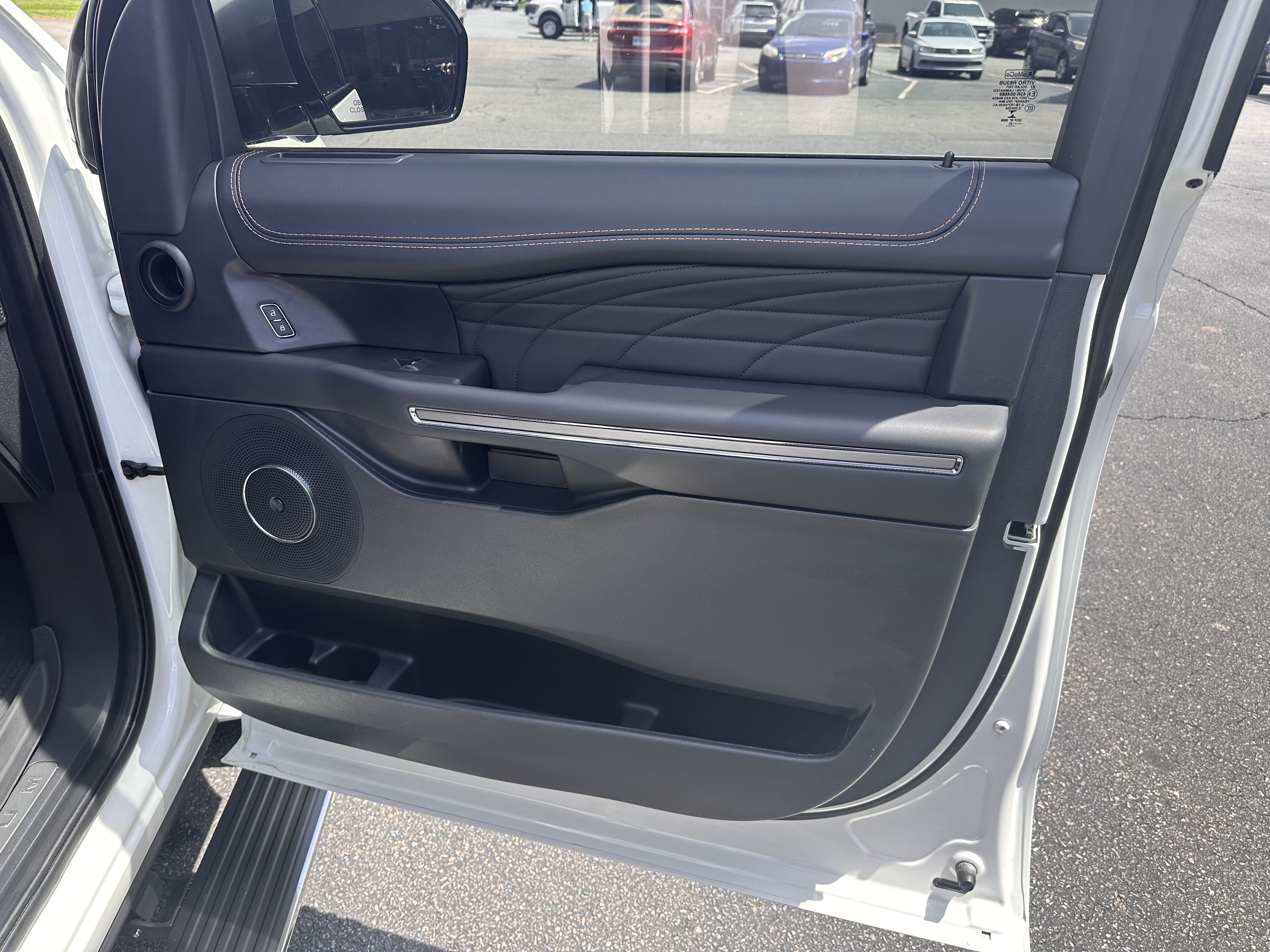 Certified 2022 Ford Expedition Platinum AWD/4WD image 14