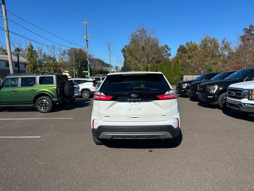 Certified 2022 Ford Edge SEL w/ Convenience Package image 3