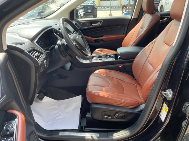 Certified 2019 Ford Edge Titanium w/ Equipment Group 301A AWD/4WD image 12