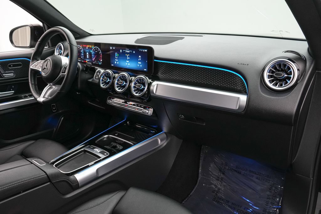 Used 2024 Mercedes-Benz GLB 250 image 22