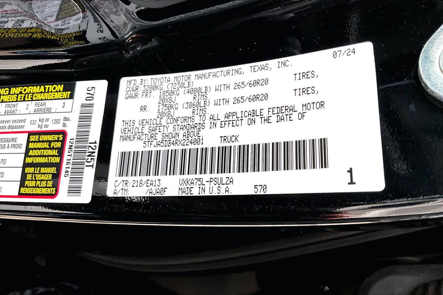 Used 2024 Toyota Tundra Limited w/ Power Package AWD/4WD image 34