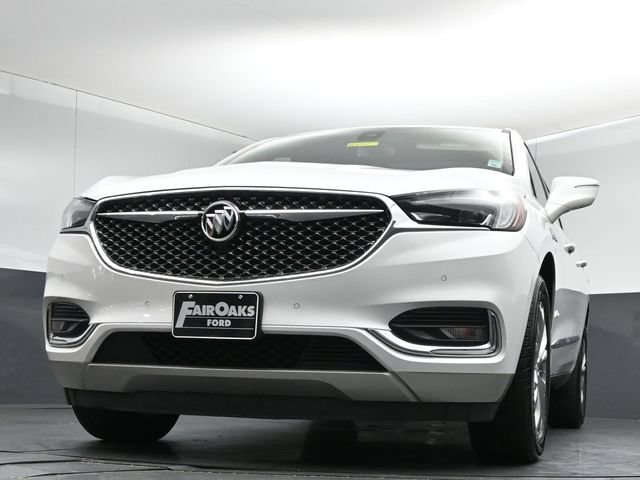 Used 2019 Buick Enclave Avenir w/ Avenir Technology Package AWD/4WD image 39