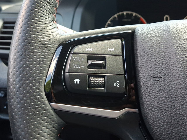 Used 2025 Honda Ridgeline Black Edition image 30