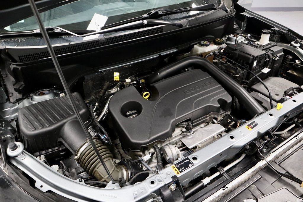 Used 2024 Chevrolet Equinox LT w/ LPO, Floor Liner Package image 18