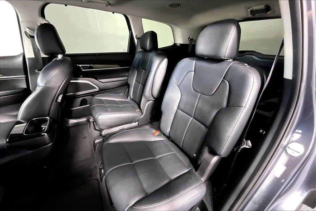Used 2021 Kia Telluride EX w/ EX Premium Package FWD image 26