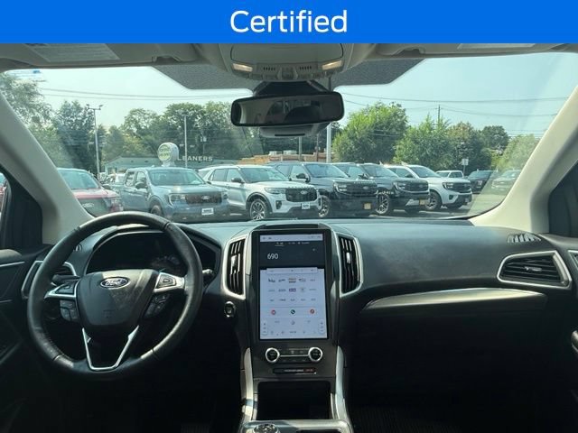 Certified 2022 Ford Edge SEL w/ Convenience Package AWD/4WD image 2