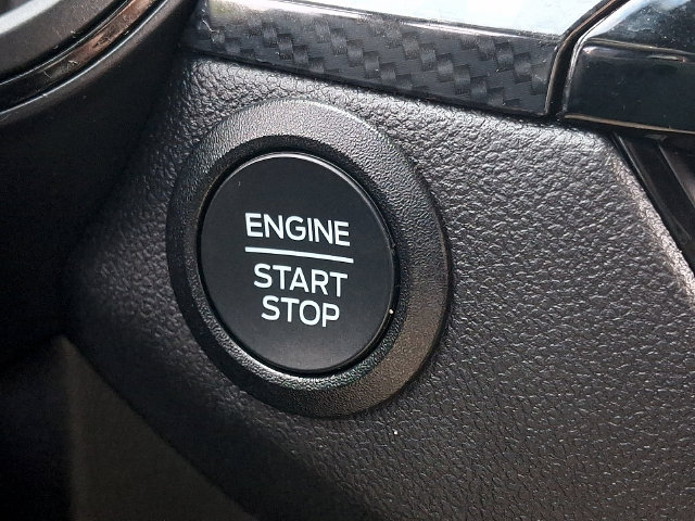 Certified 2025 Ford Escape ST-Line FWD image 28